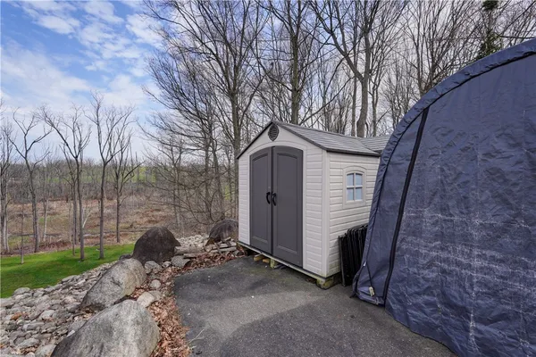 $330,000 | 3121 Poplar Hill Road, Livonia, NY 14487