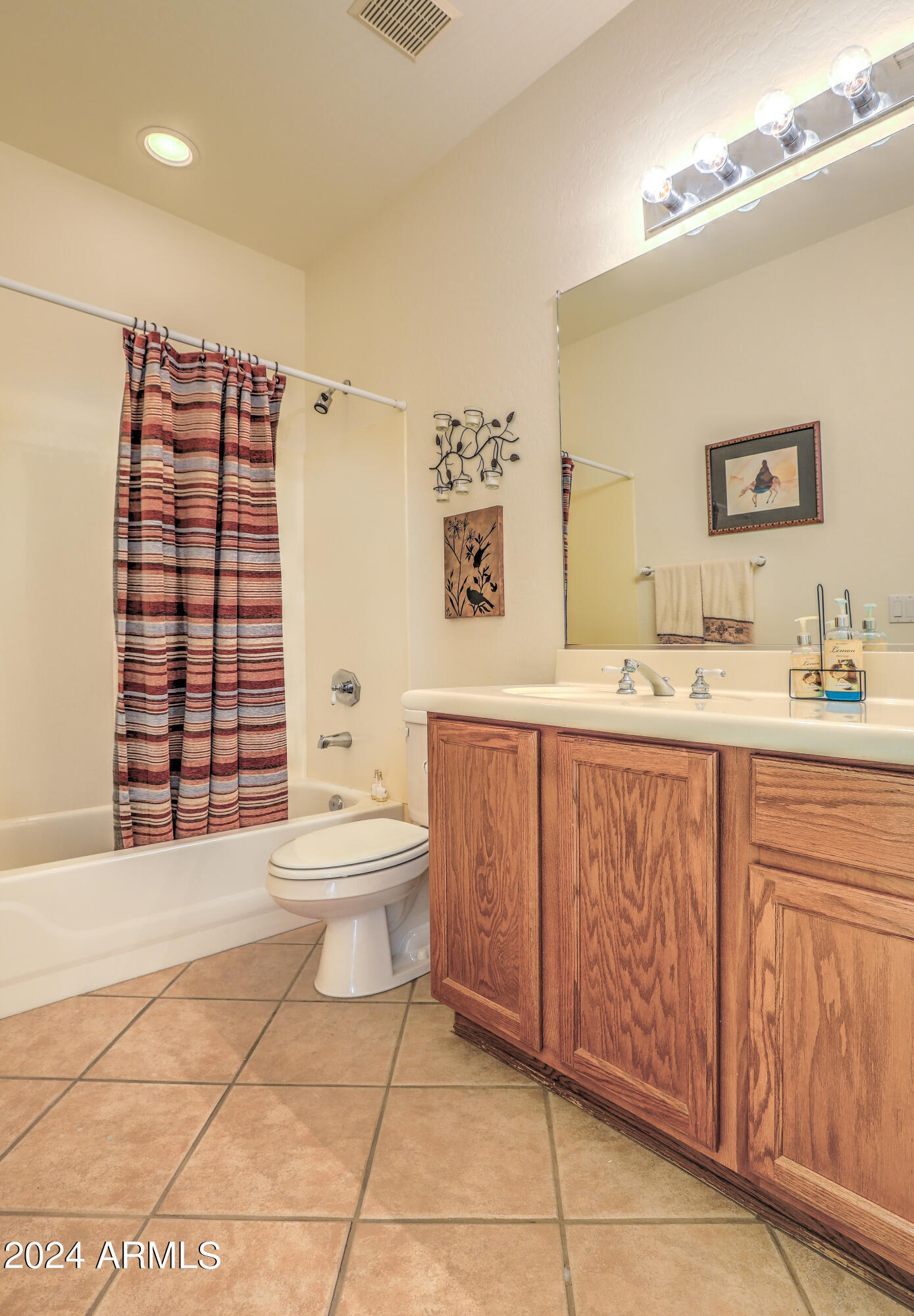 3902 East Carson Road Phoenix, AZ 85042 - Photo 20 of 37 CARSON ST-30