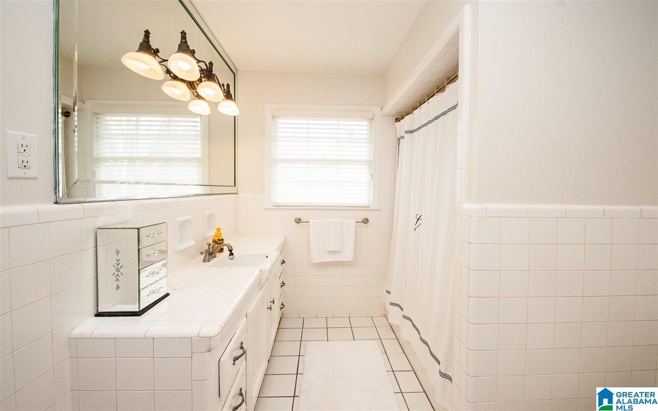 3660 Crestside Road Birmingham, AL 35223 - Photo 14 of 23