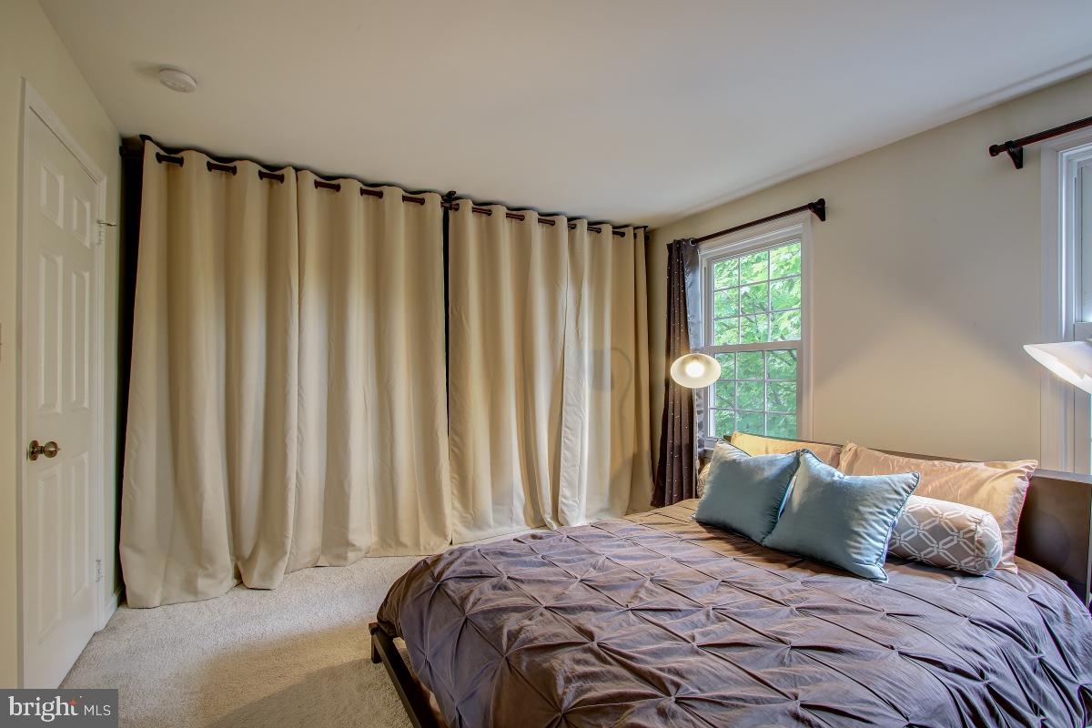 2039 Lyttonsville Road Silver Spring, MD 20910 - Photo 15 of 38