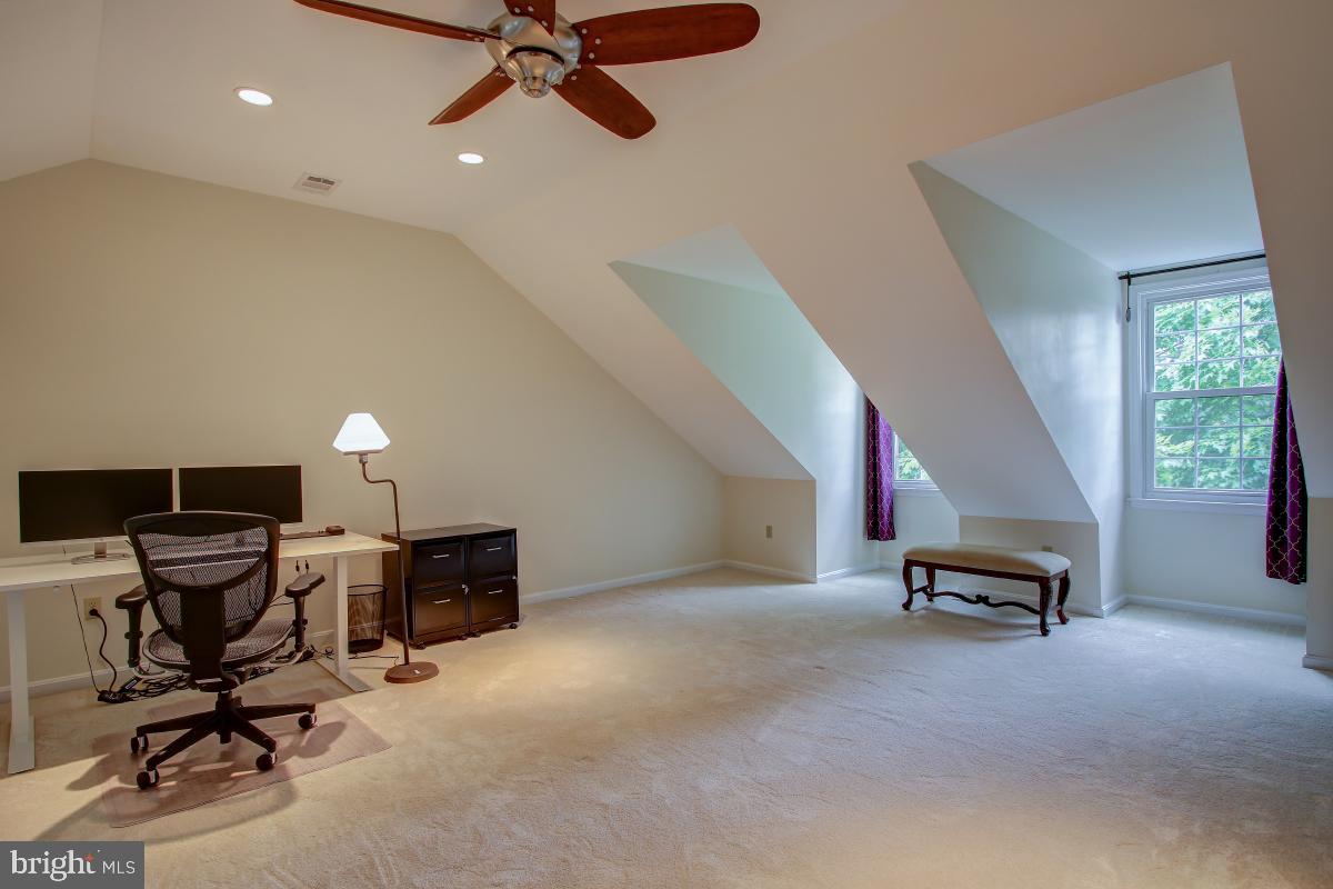 2039 Lyttonsville Road Silver Spring, MD 20910 - Photo 21 of 38