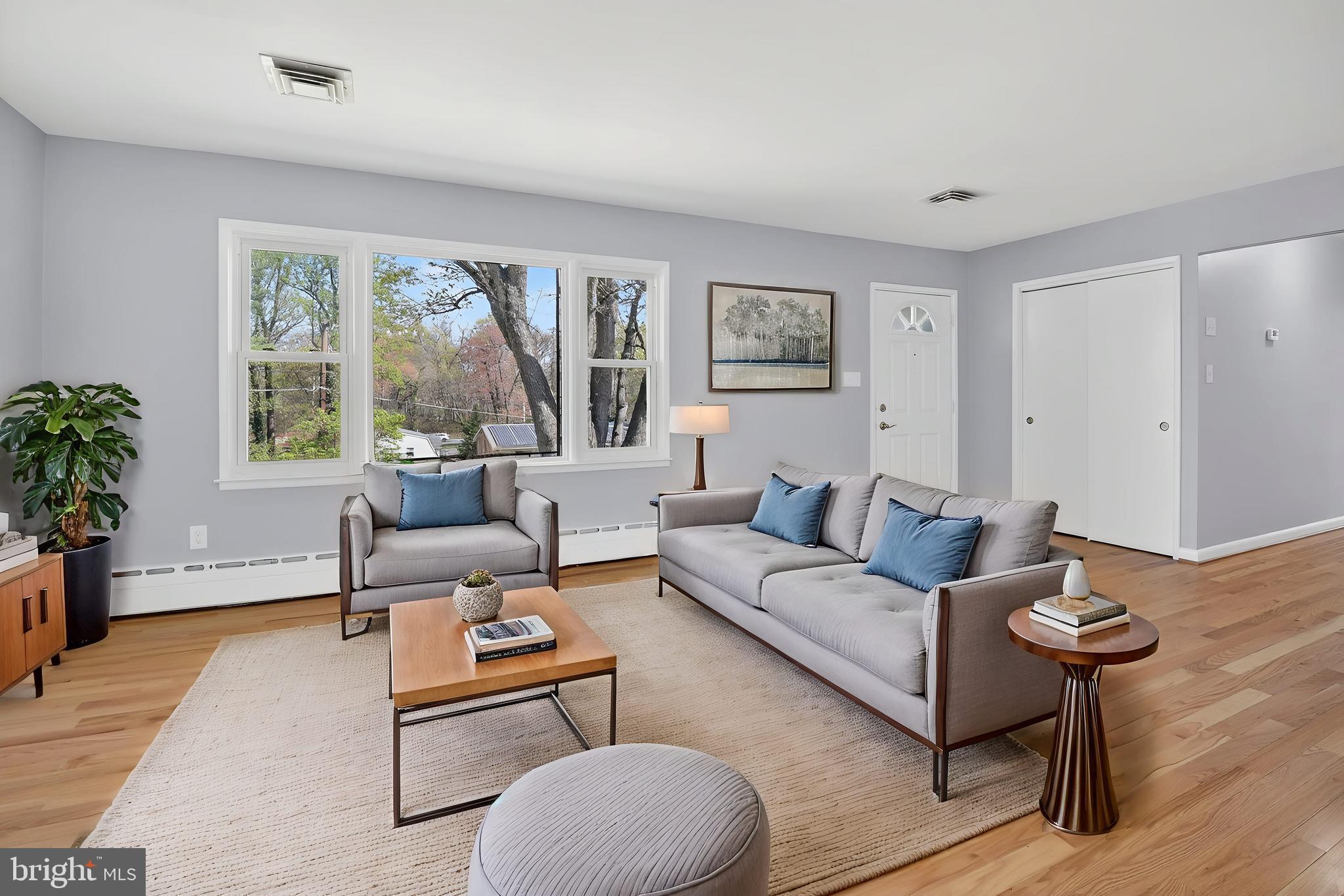 14906 Athey Road Burtonsville, MD 20866 - Photo 3 of 25 Living Room with Gleaming Hardwood Floors