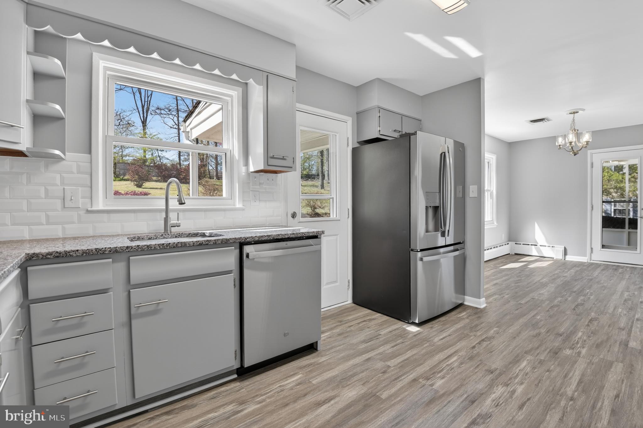 14906 Athey Road Burtonsville, MD 20866 - Photo 4 of 25 Updated Kitchen