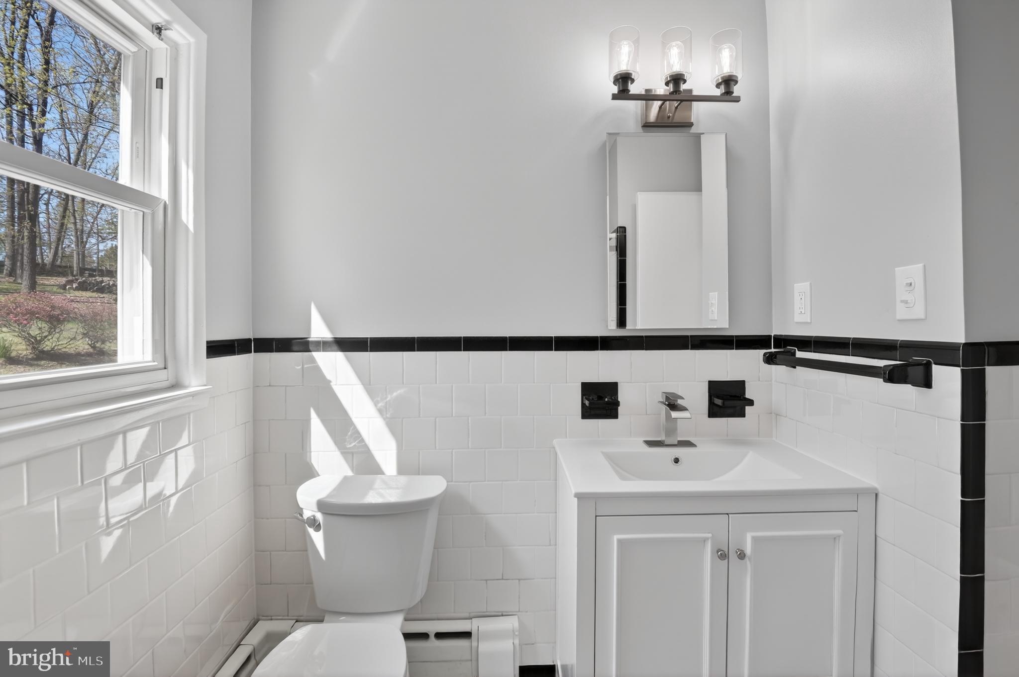 14906 Athey Road Burtonsville, MD 20866 - Photo 10 of 25 Full Bath