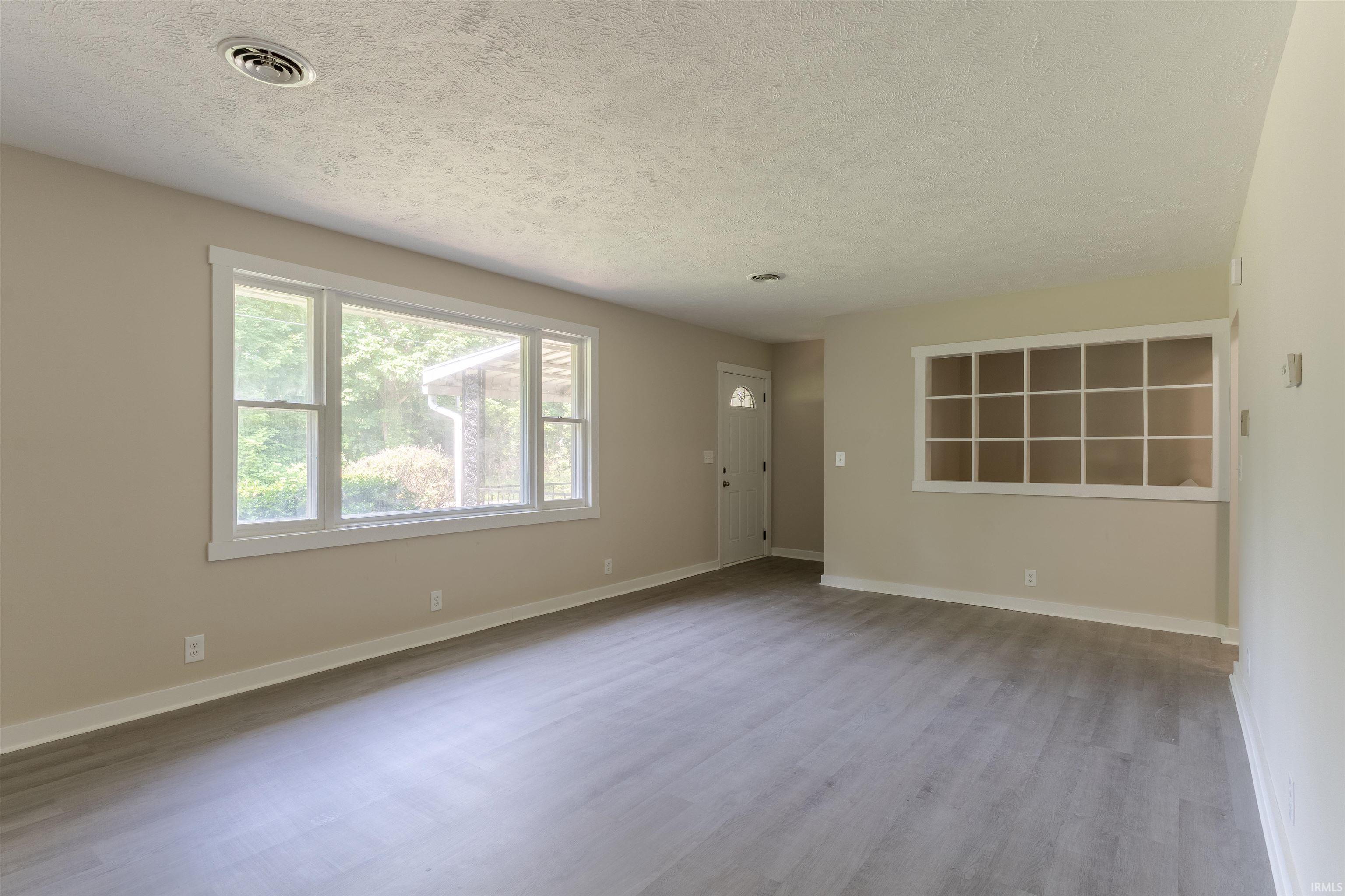 2458 North Old Fort Knox Road Vincennes, IN 47591 - Photo 12 of 36