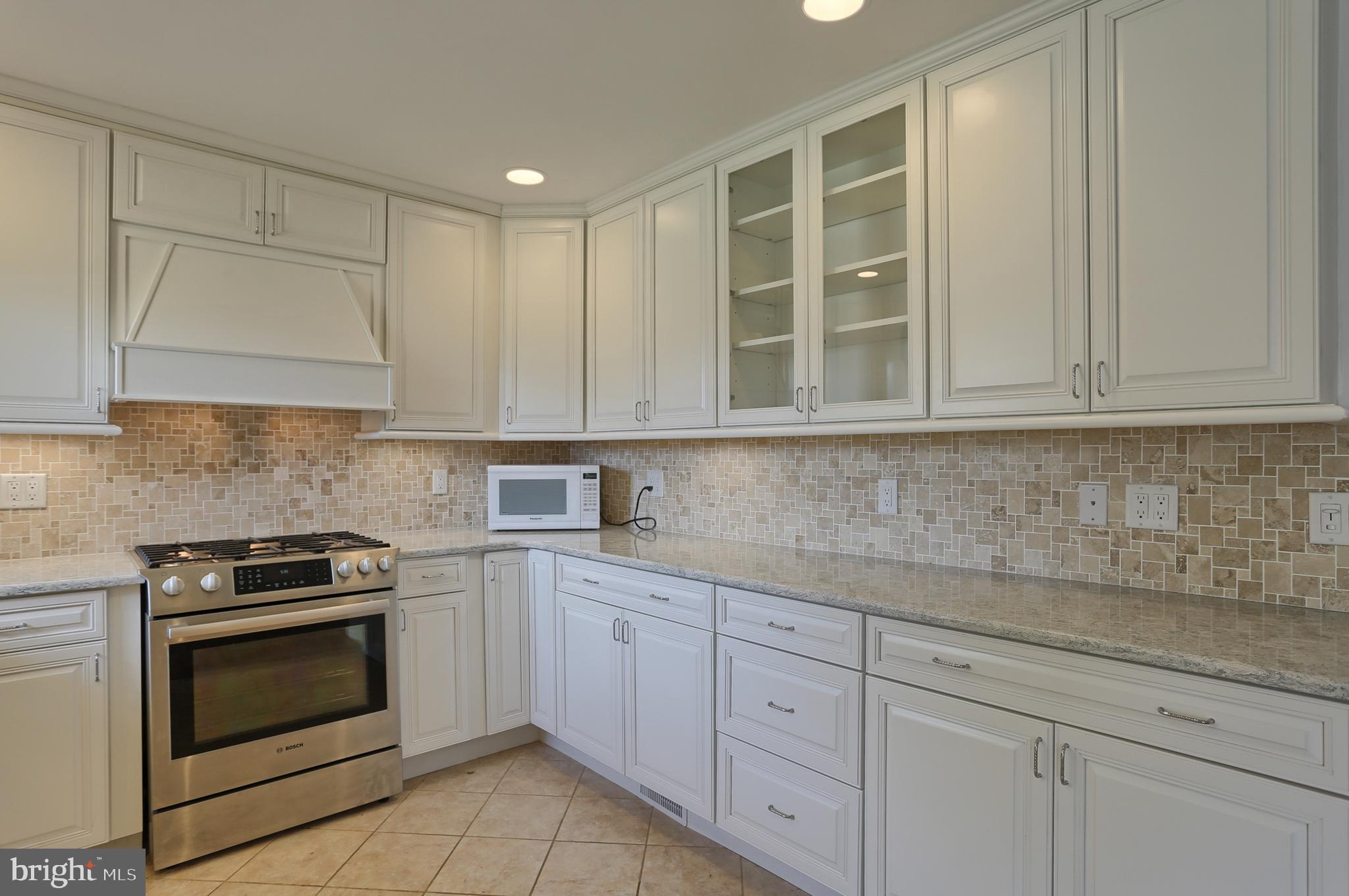 669 Cedar Road Hershey, PA 17033 - Photo 12 of 22 Gallery Image 12