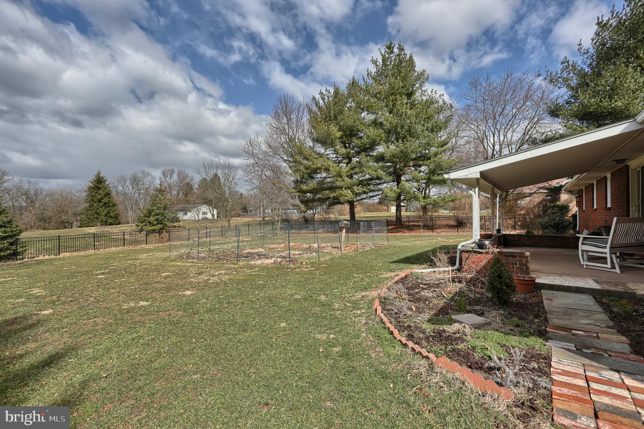 669 Cedar Road Hershey, PA 17033 - Photo 20 of 22 Gallery Image 20
