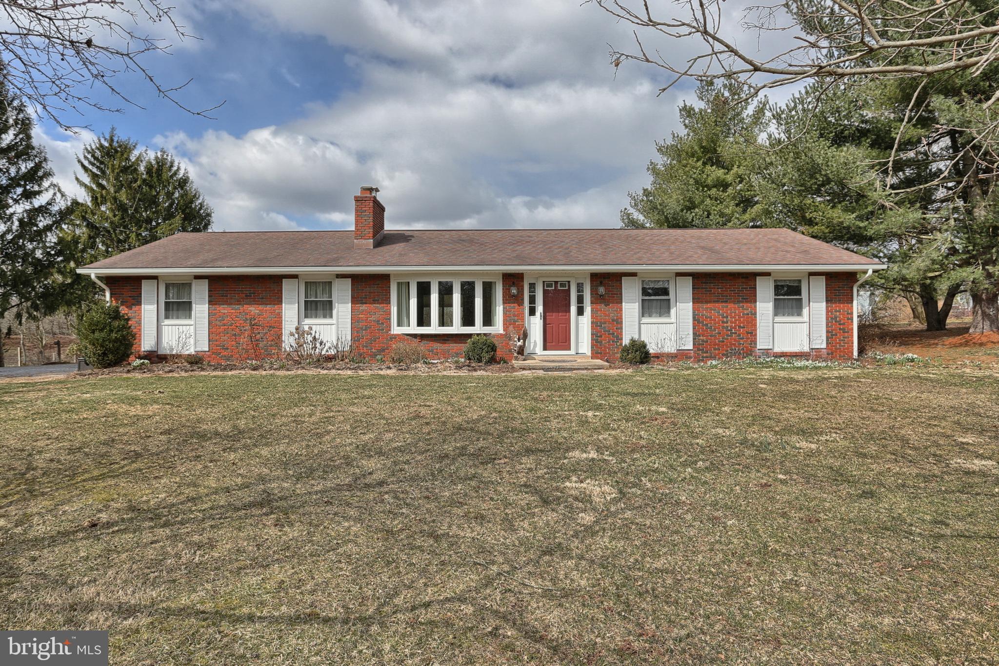 669 Cedar Road Hershey, PA 17033 - Photo 5 of 22 Gallery Image 5