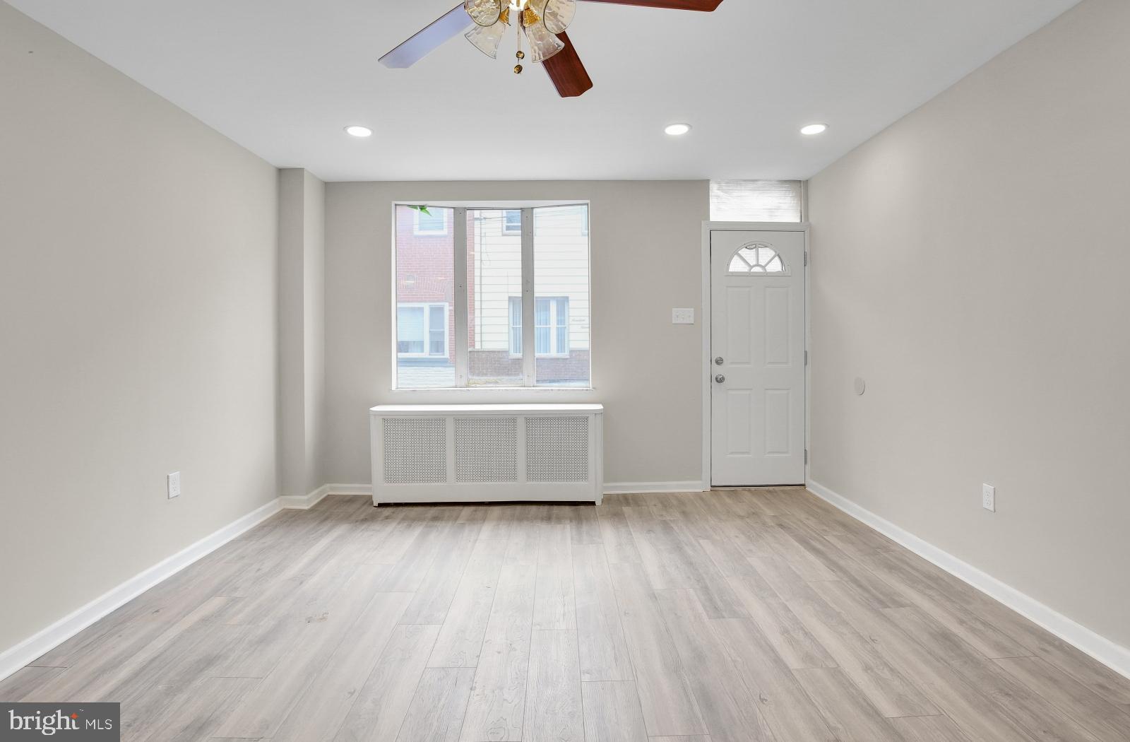 1918 Durfor Street Philadelphia, PA 19145 - Photo 3 of 29