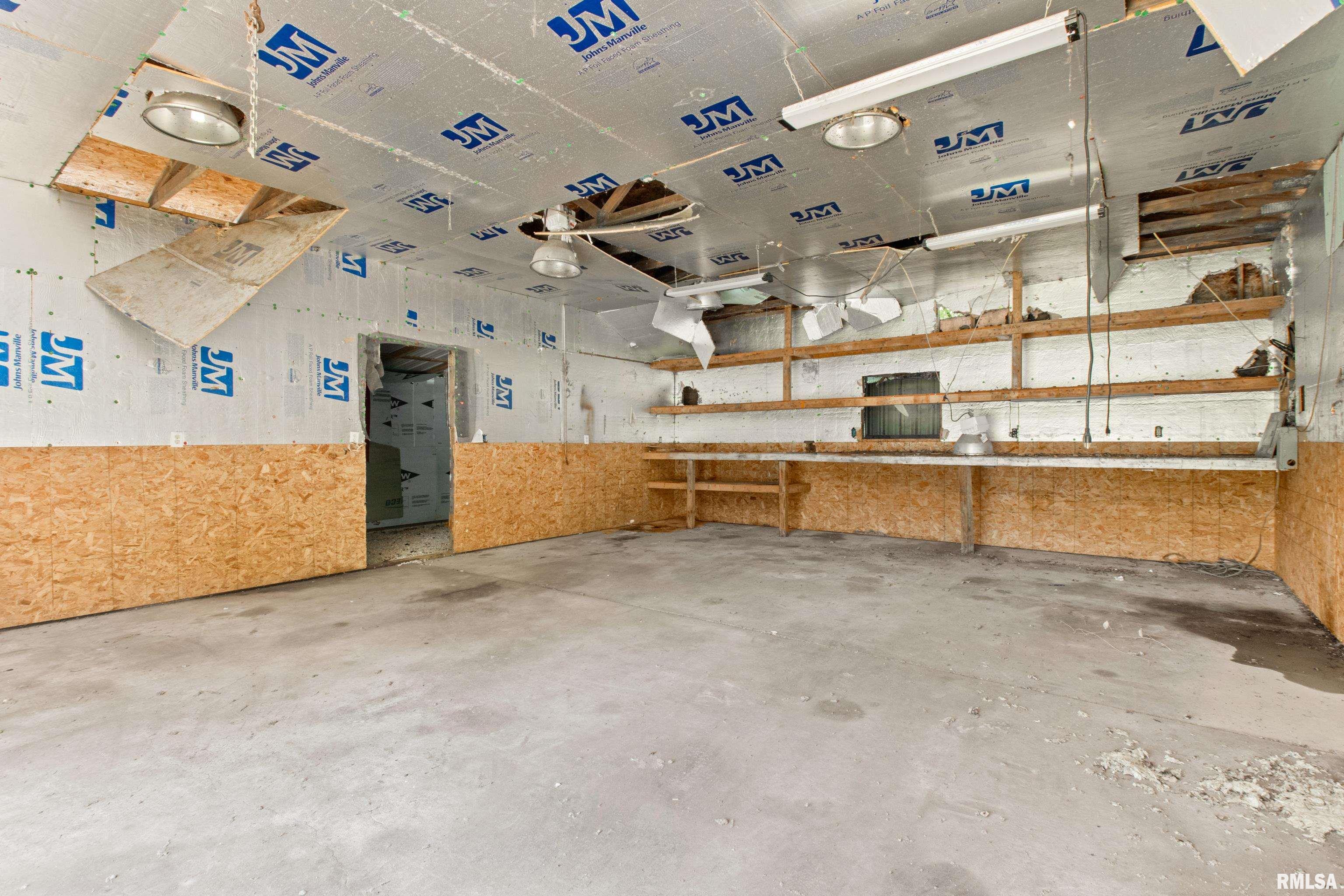 1311 Fischer Road Creve Coeur, IL 61610 - Photo 4 of 7 Gallery Image 4