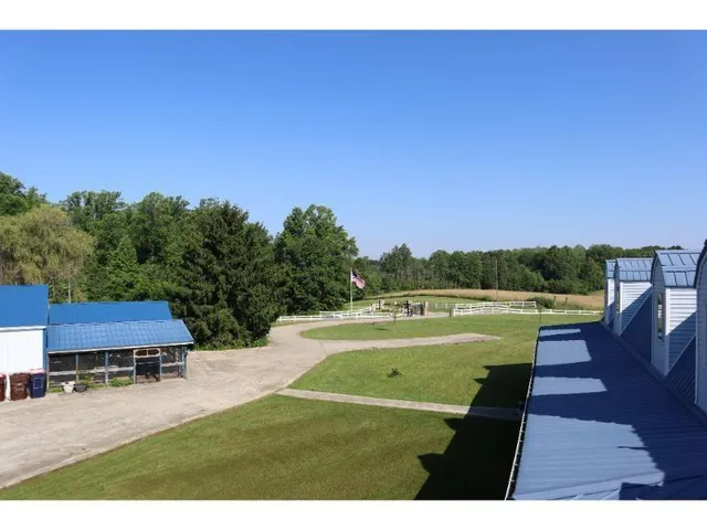 $447,000 | 11032 Fiscus Cemetery Road, Coal City, IN 47427