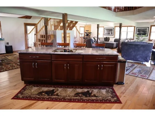 $447,000 | 11032 Fiscus Cemetery Road, Coal City, IN 47427