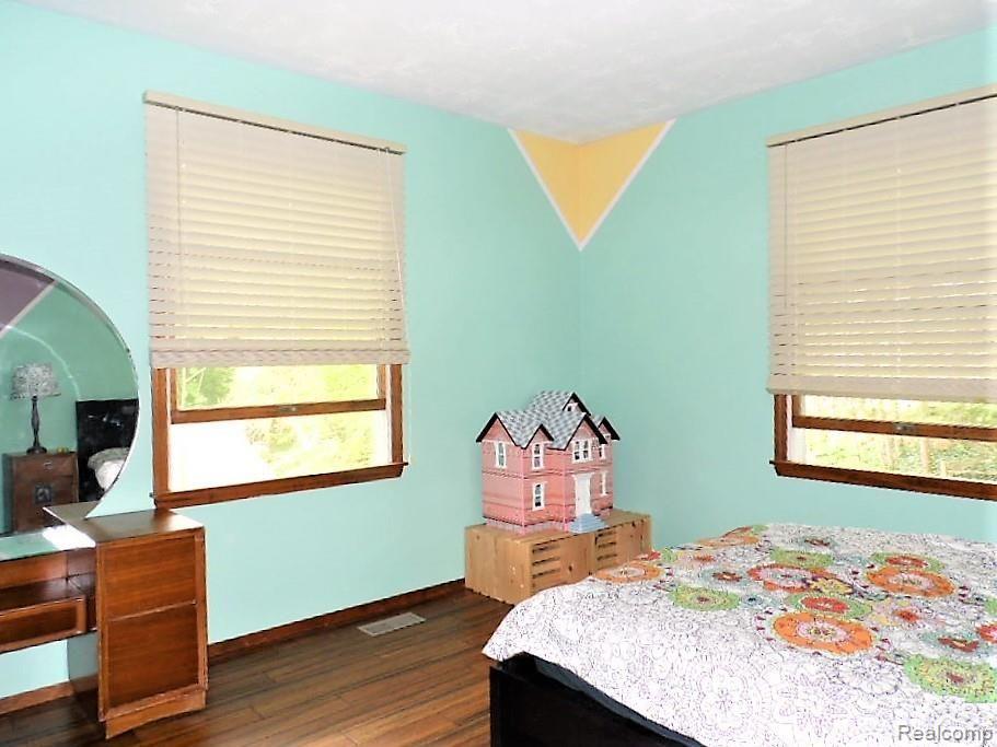 11352 Inner Drive Pinckney, MI 48169 - Photo 9 of 13 SAM_1320 (2).JPG