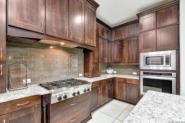 $3,995 | 17919 Via Del Arbol, San Antonio, TX 78257