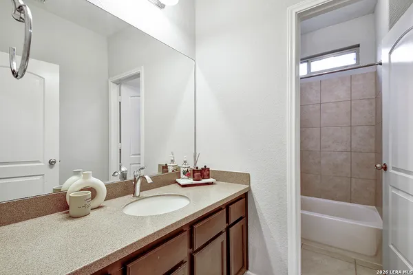 $3,995 | 17919 Via Del Arbol, San Antonio, TX 78257