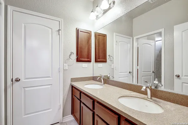 $3,995 | 17919 Via Del Arbol, San Antonio, TX 78257