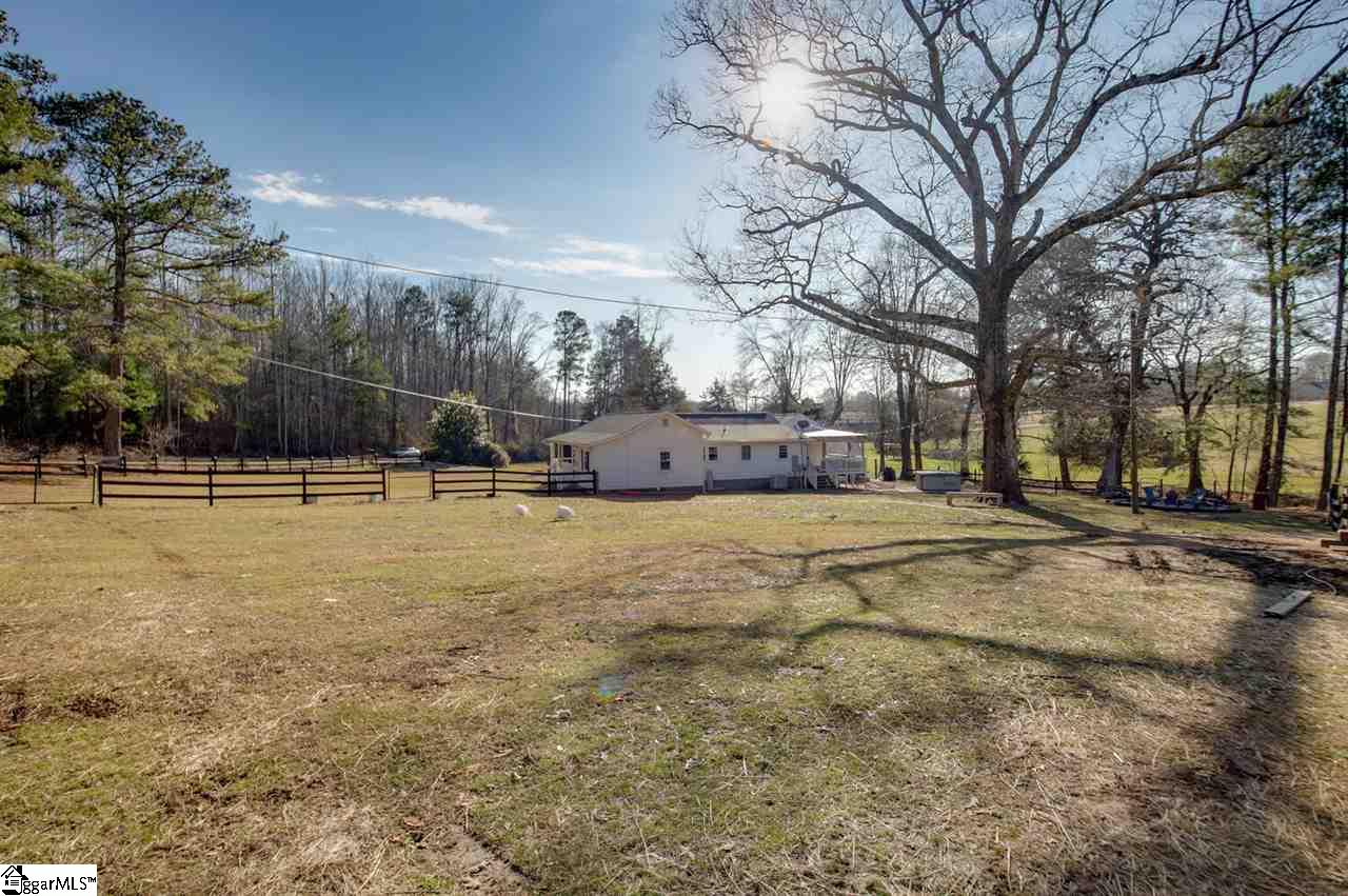 180 Motlow School Road Campobello, SC 29322 - Photo 33 of 36