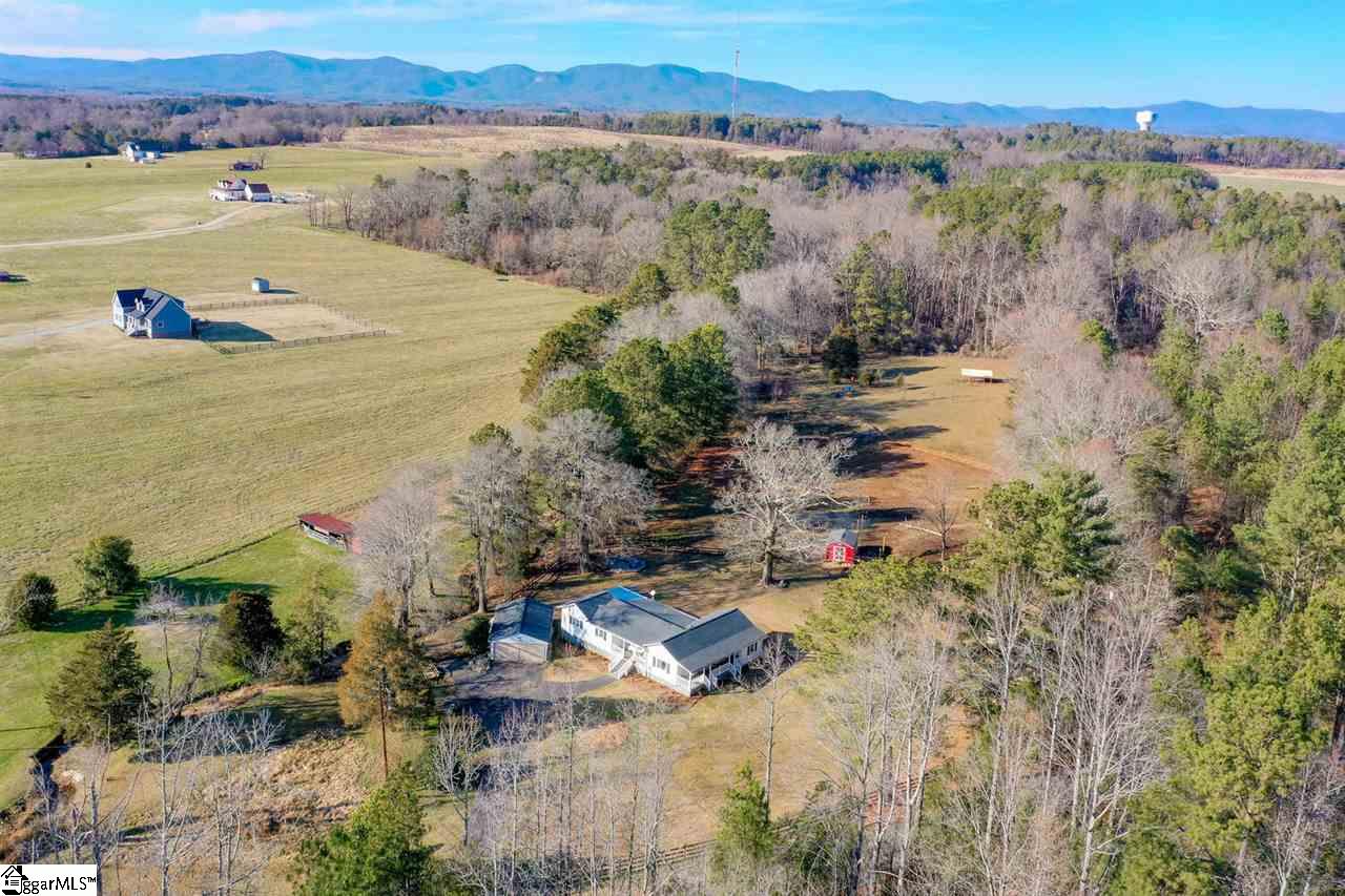 180 Motlow School Road Campobello, SC 29322 - Photo 34 of 36