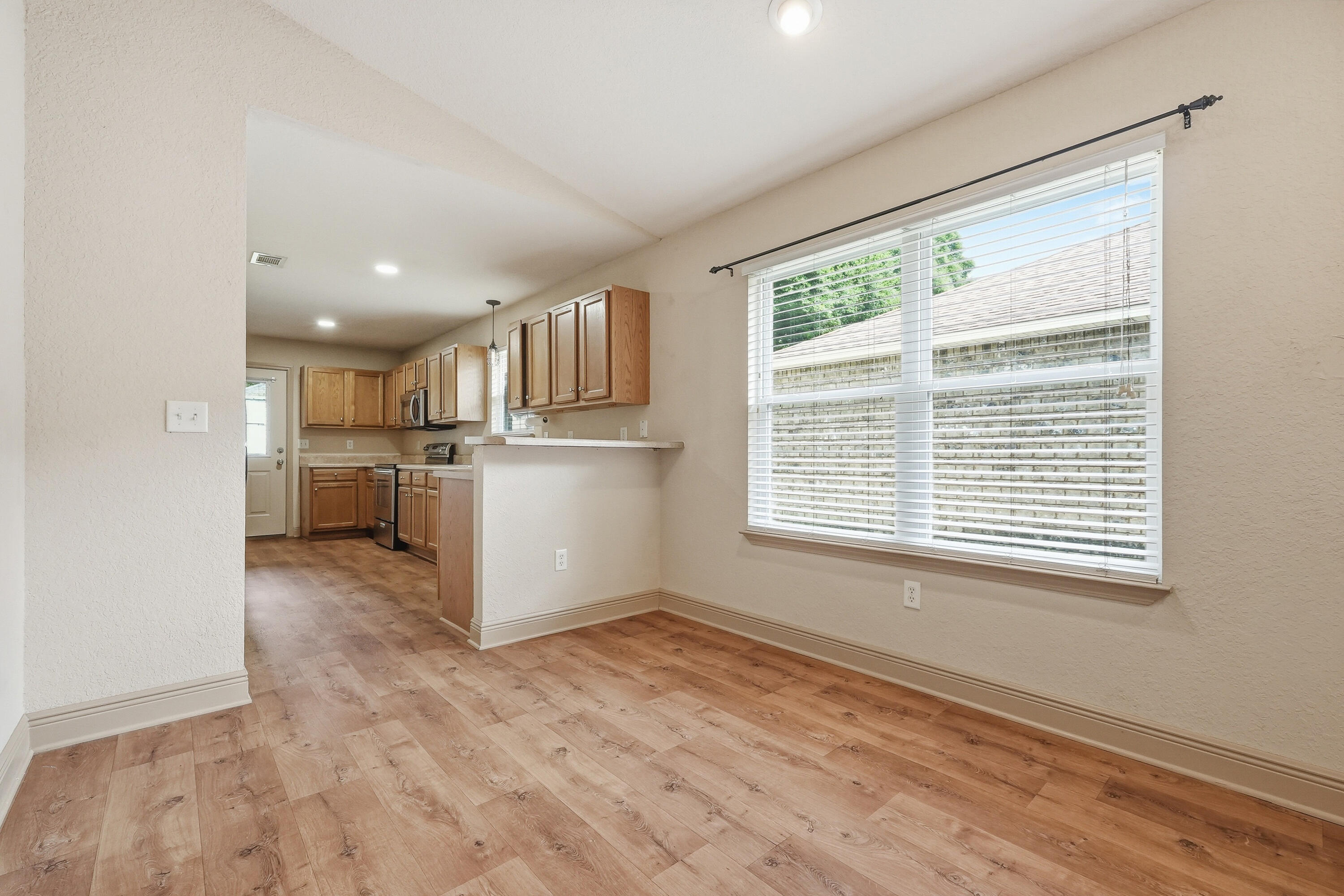 5530 Royal Street Crestview, FL 32539 - Photo 20 of 45 5530 royal st-11
