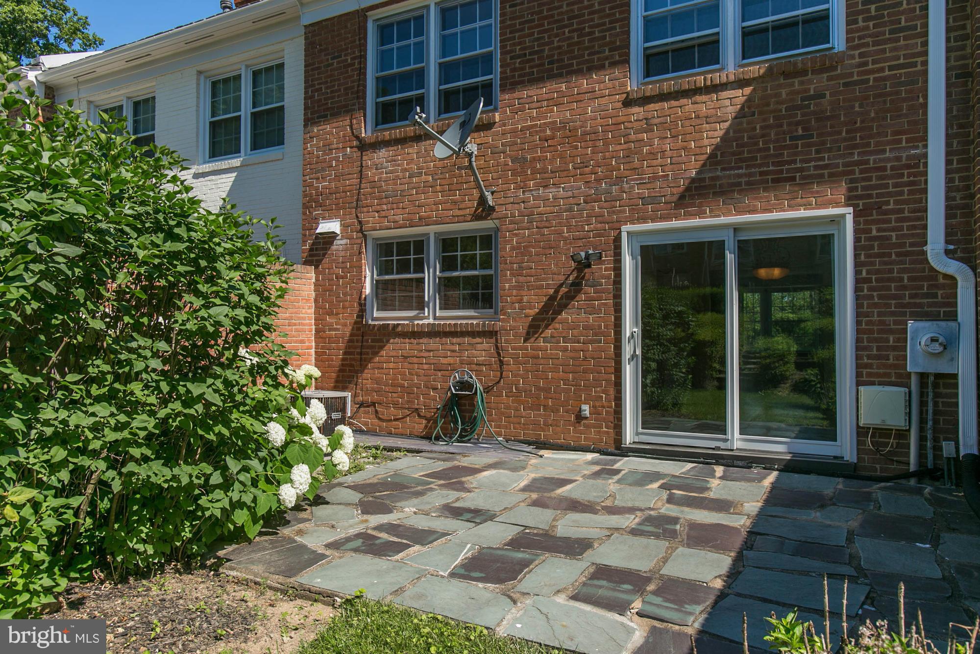 1945 Kirby Road Falls Church, VA 22043 - Photo 4 of 25 Exterior (Rear)