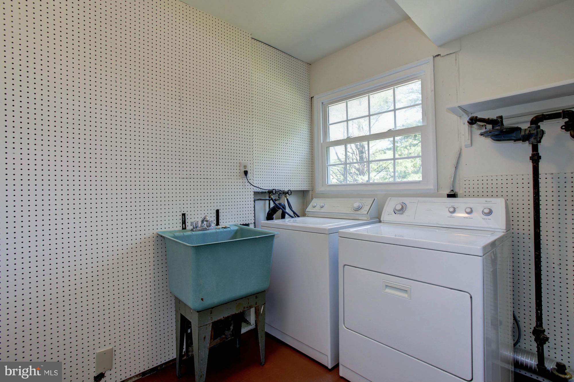 1945 Kirby Road Falls Church, VA 22043 - Photo 10 of 25 Interior (General)