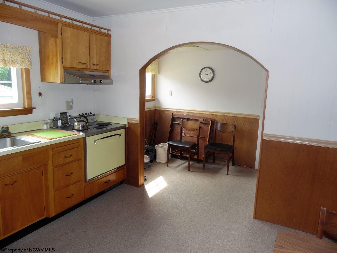 308 Moffitt Road Dilliner, PA 15327 - Photo 6 of 20 Gallery Image 6