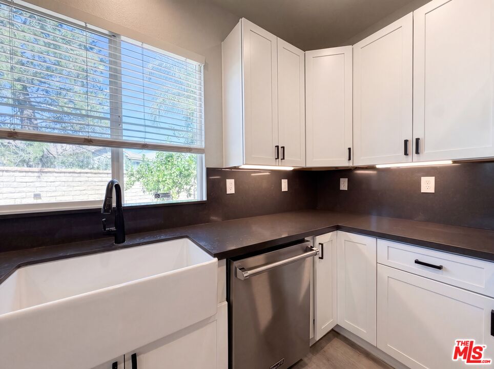 29206 Rio Lobo Way Valencia, CA 91354 - Photo 9 of 22 Gallery Image 9