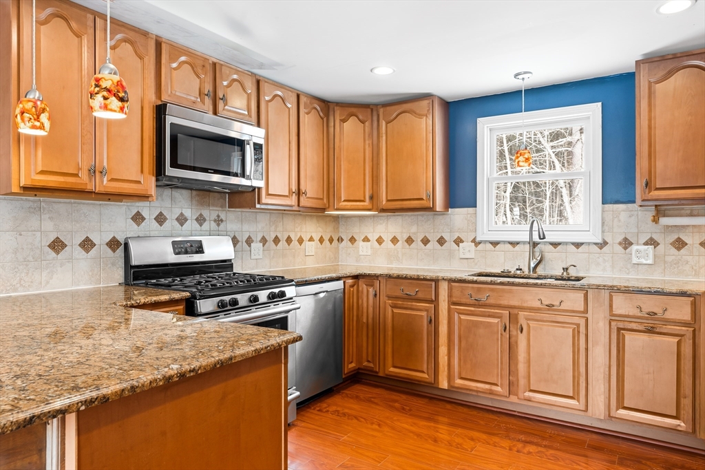 30 Cottage Street Orange, MA 01364 - Photo 4 of 37