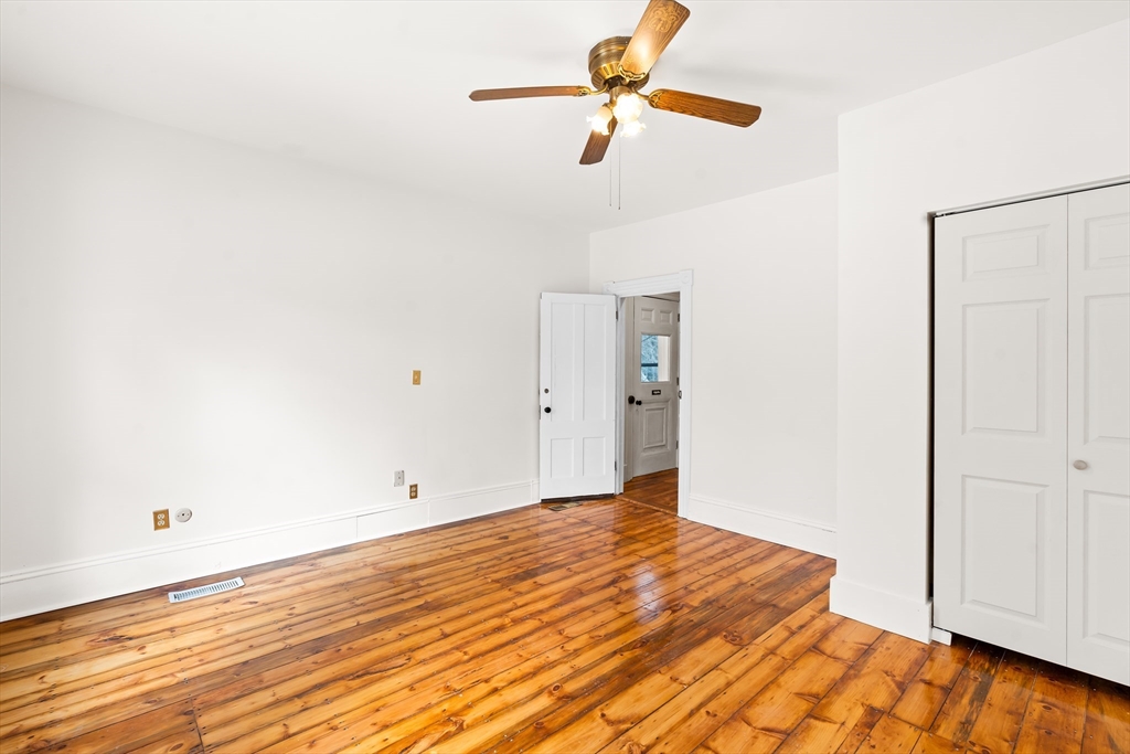 30 Cottage Street Orange, MA 01364 - Photo 10 of 37