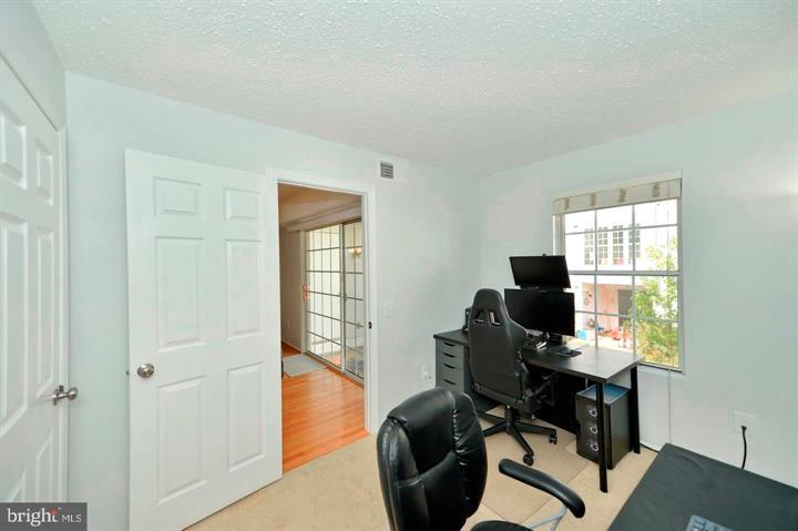 109 Fort Evans Road Southeast, Unit C Leesburg, VA 20175 - Photo 12 of 20 Bedroom 3