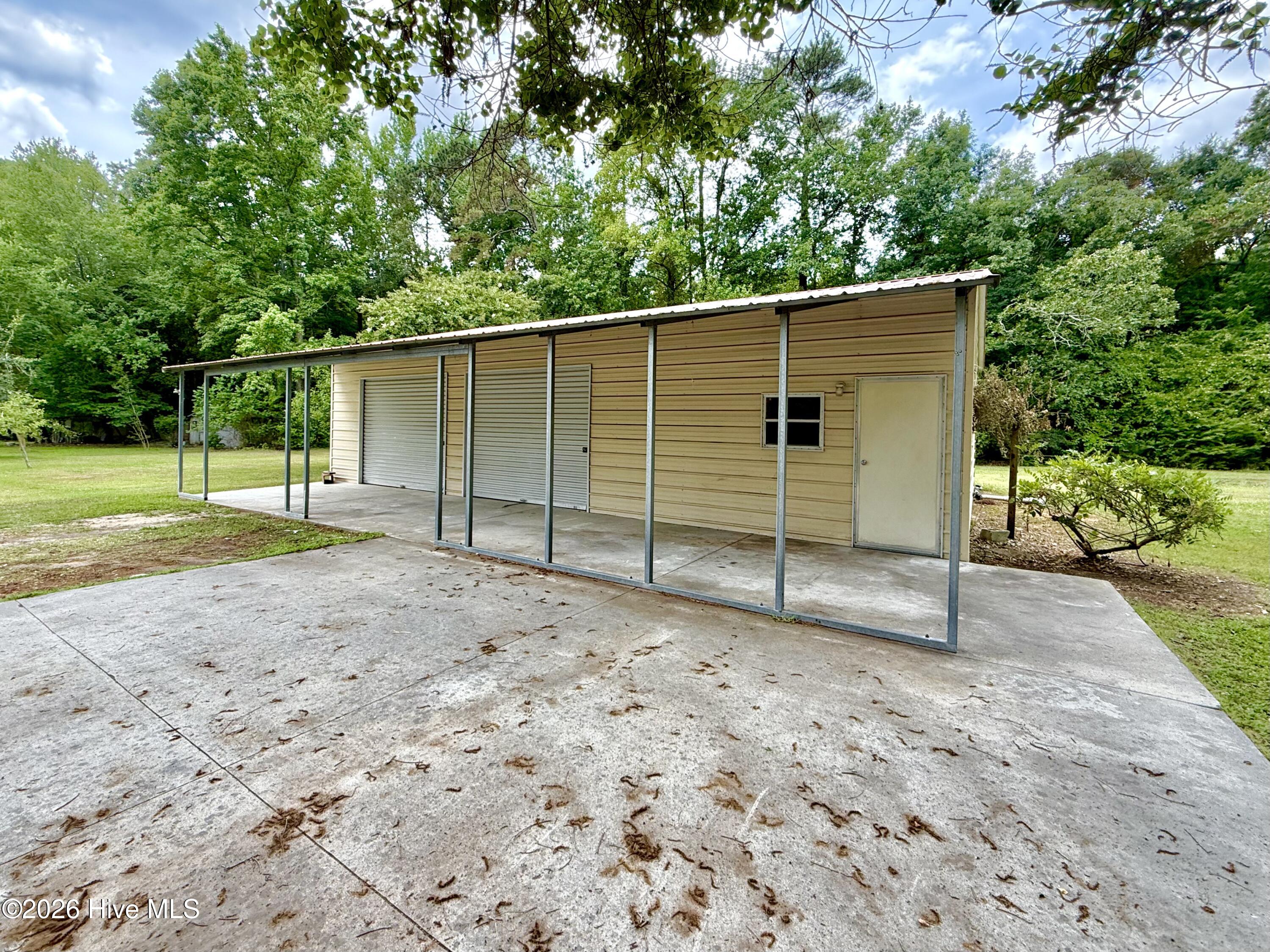 2898 Wallace Family Road Kinston, NC 28501 - Photo 16 of 58