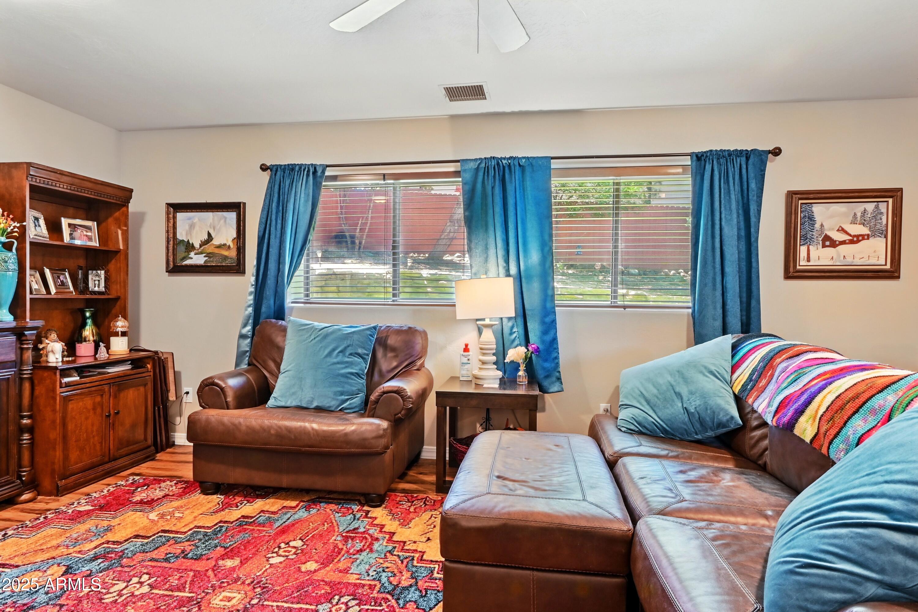 601 East Phoenix Street Payson, AZ 85541 - Photo 13 of 46 a living room with furniture and a window