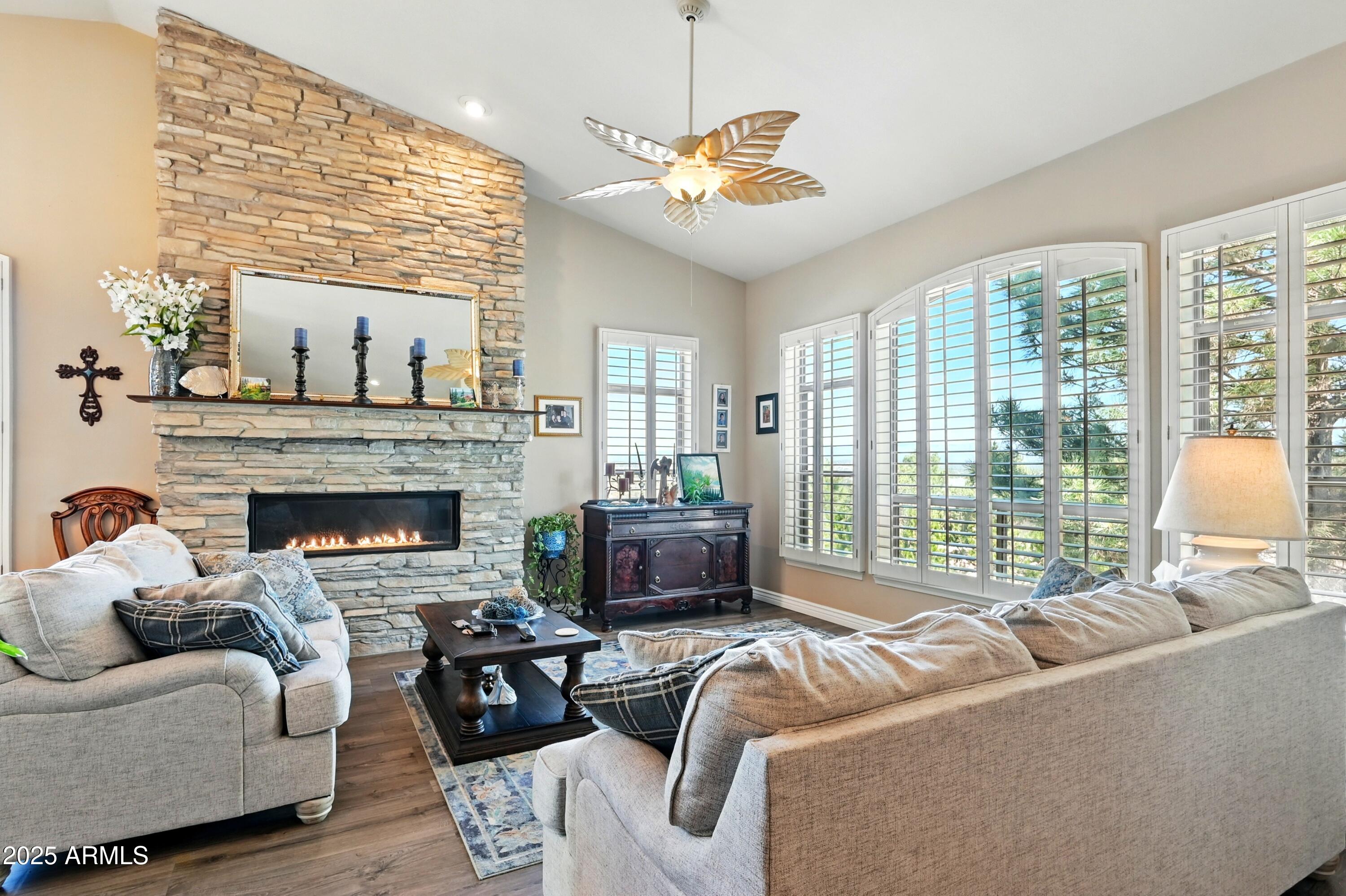 601 East Phoenix Street Payson, AZ 85541 - Photo 2 of 46 a living room with furniture and a large window
