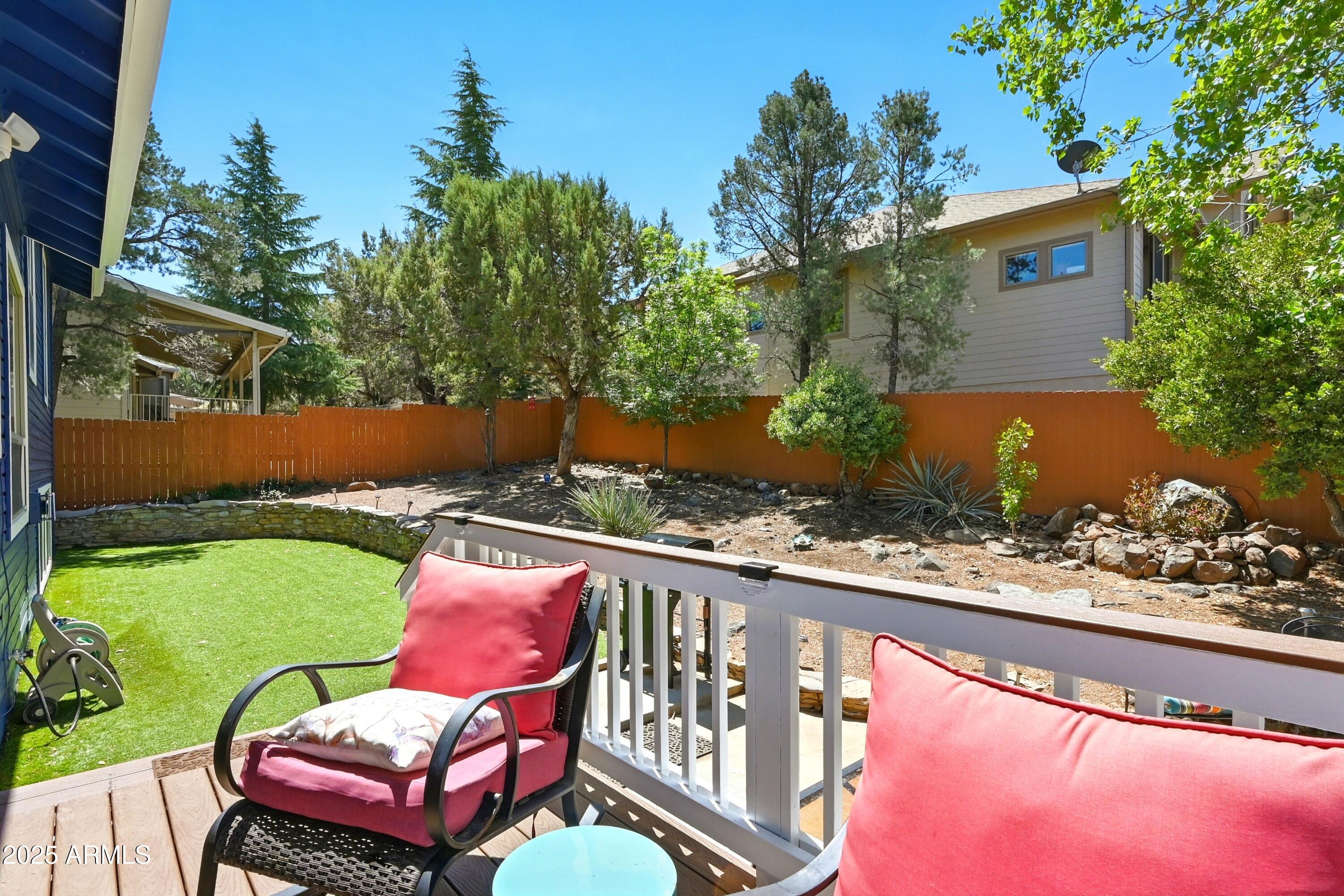 601 East Phoenix Street Payson, AZ 85541 - Photo 35 of 46 a view of a chairs and table in the patio