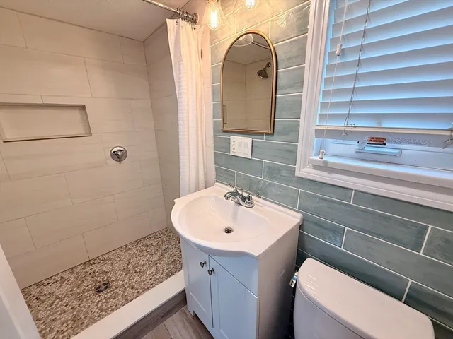 $2,350 | 22 Sherman Avenue, Nahant, MA 01908