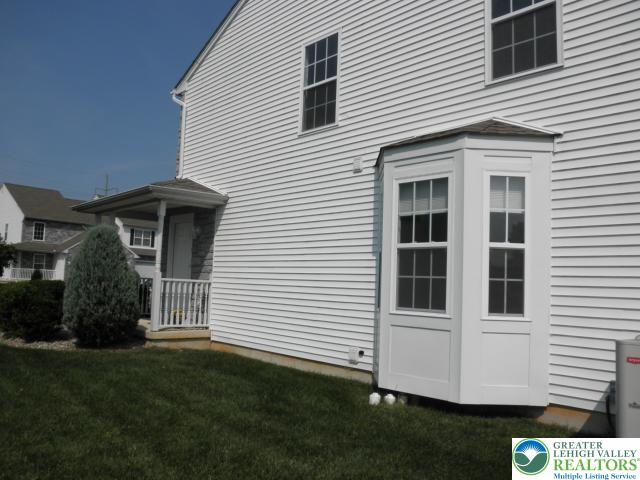 4160 Ross Road Bethlehem, PA 18020 - Photo 2 of 24 Side of home