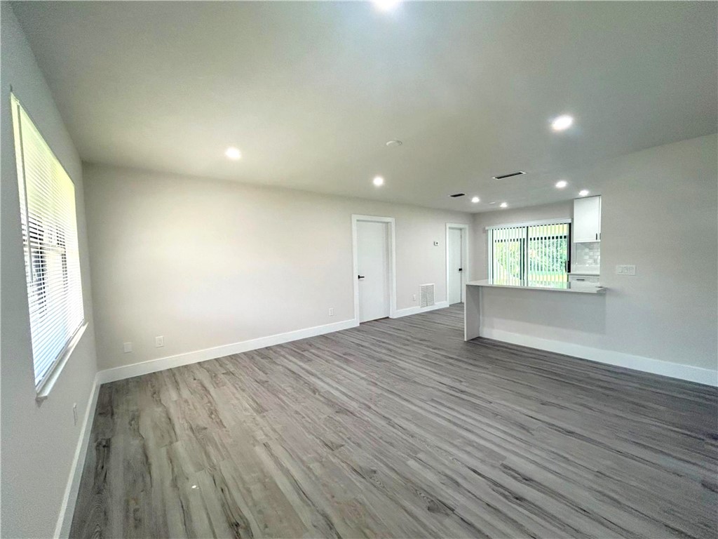 8506 Pensacola Road Fort Pierce, FL 34951 - Photo 9 of 27 Gallery Image 9