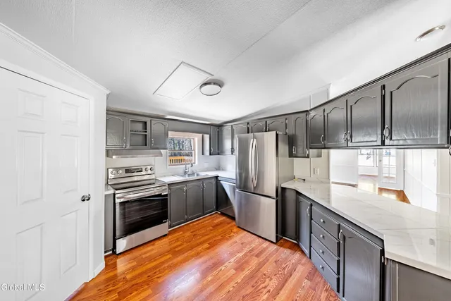 $299,900 | 209 Circle Drive, Cairo, NY 12413