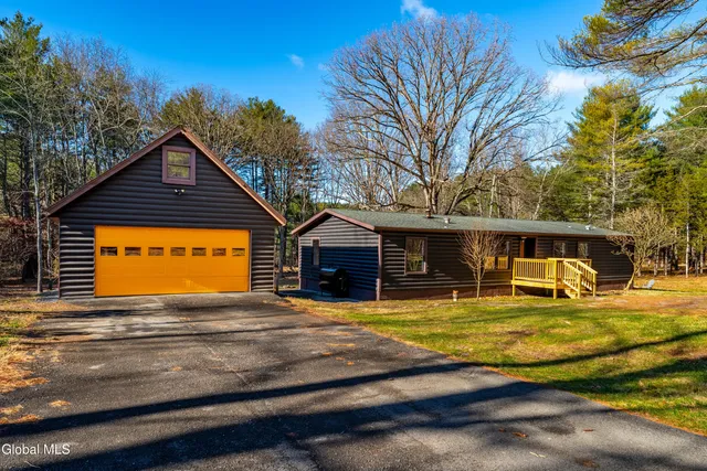 $299,900 | 209 Circle Drive, Cairo, NY 12413