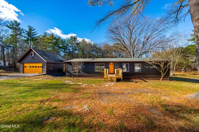 $299,900 | 209 Circle Drive, Cairo, NY 12413