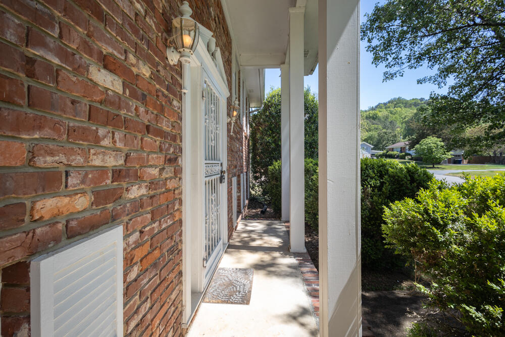 609 Spring Valley Lane Chattanooga, TN 37415 - Photo 7 of 55 609springvalley-42