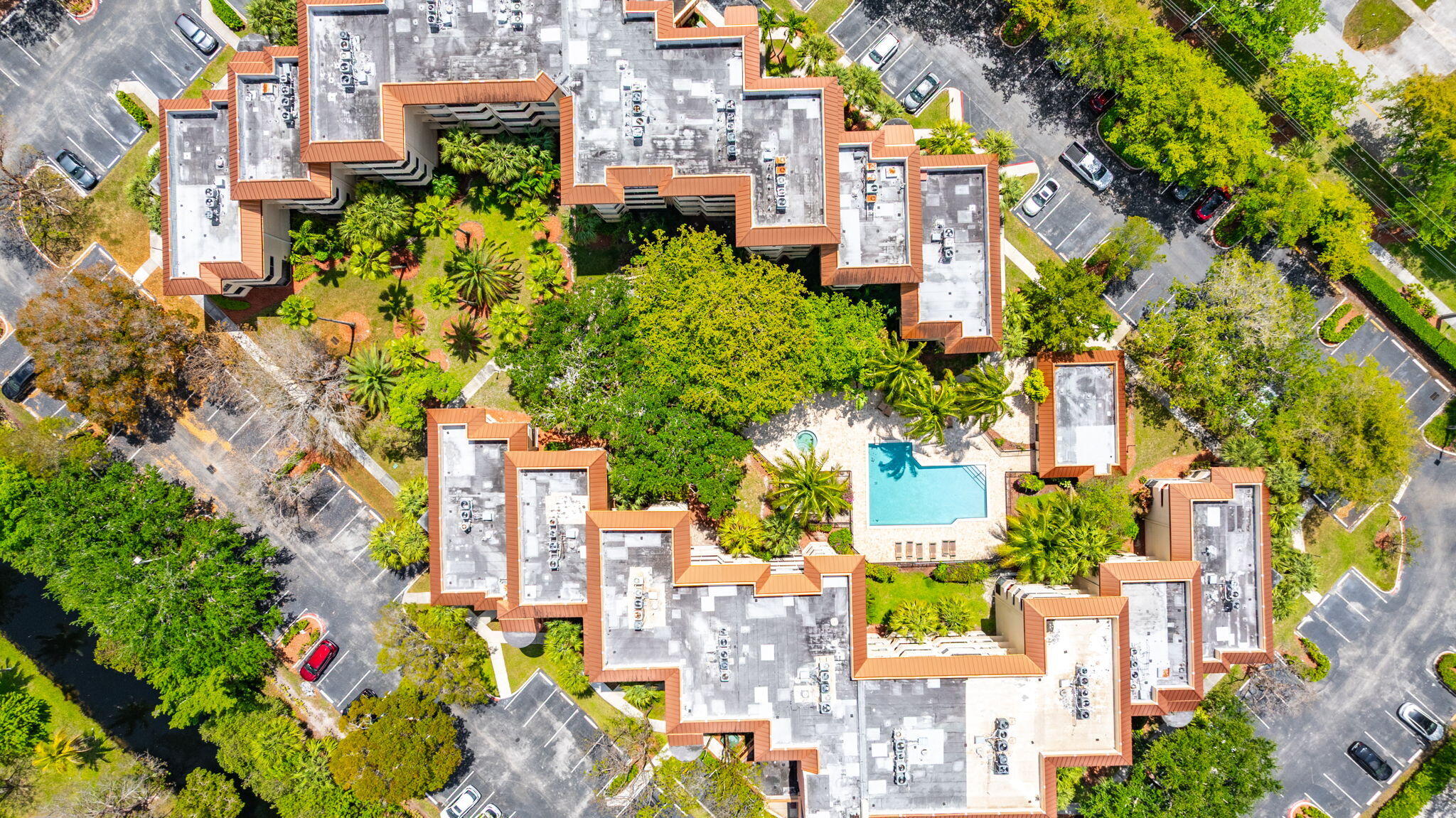 7451 Northwest 16th Street, Unit 303 Plantation, FL 33313 - Photo 41 of 41 a view of building and yard