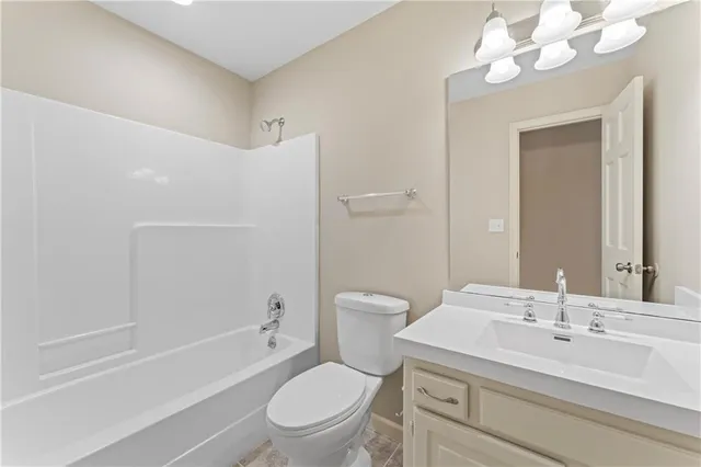 $429,900 | 1010 Southwest Cross Creek Drive, Grain Valley, MO 64029