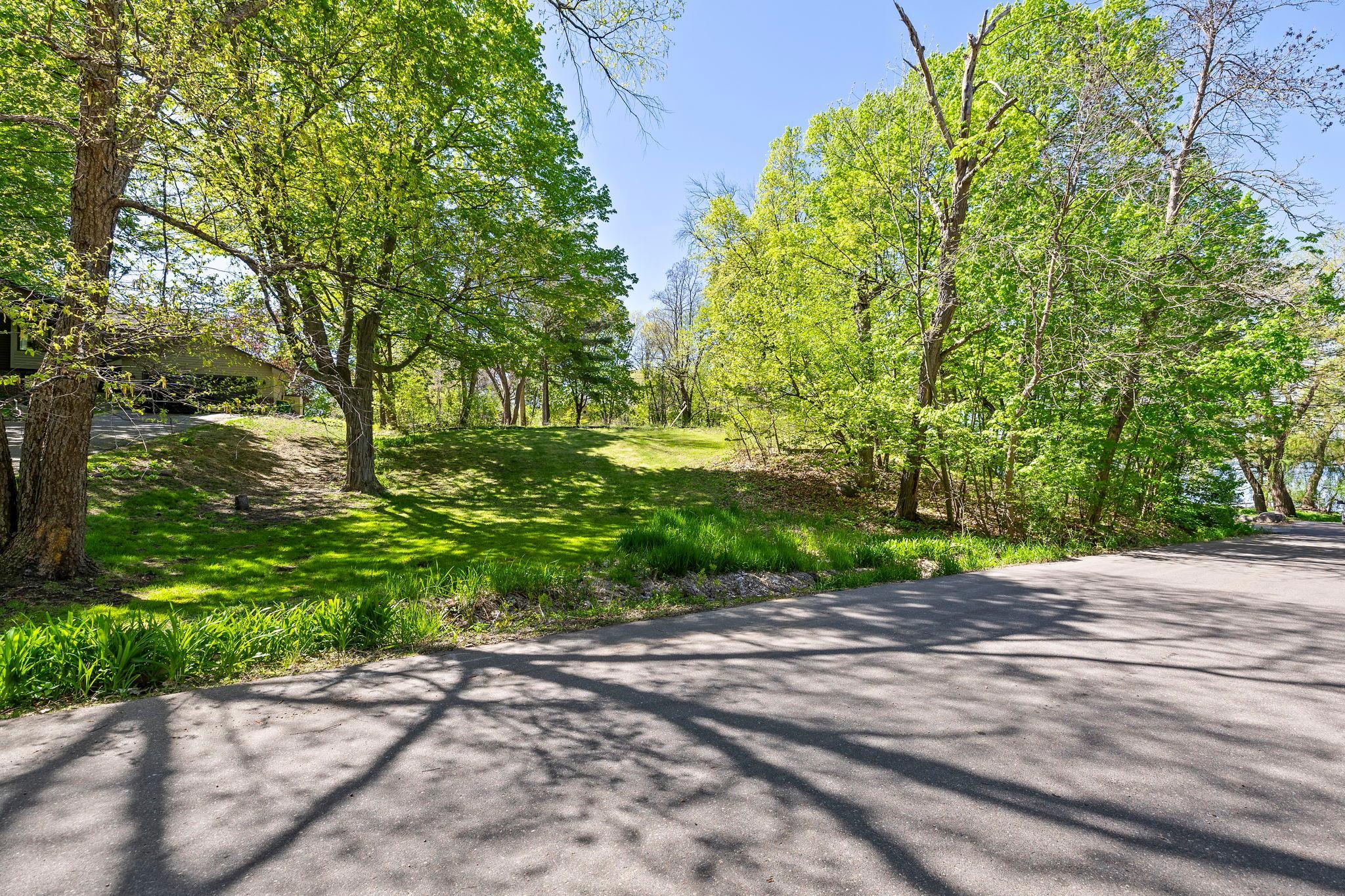 1373 Rest Point Road Orono, MN 55364 - Photo 3 of 10