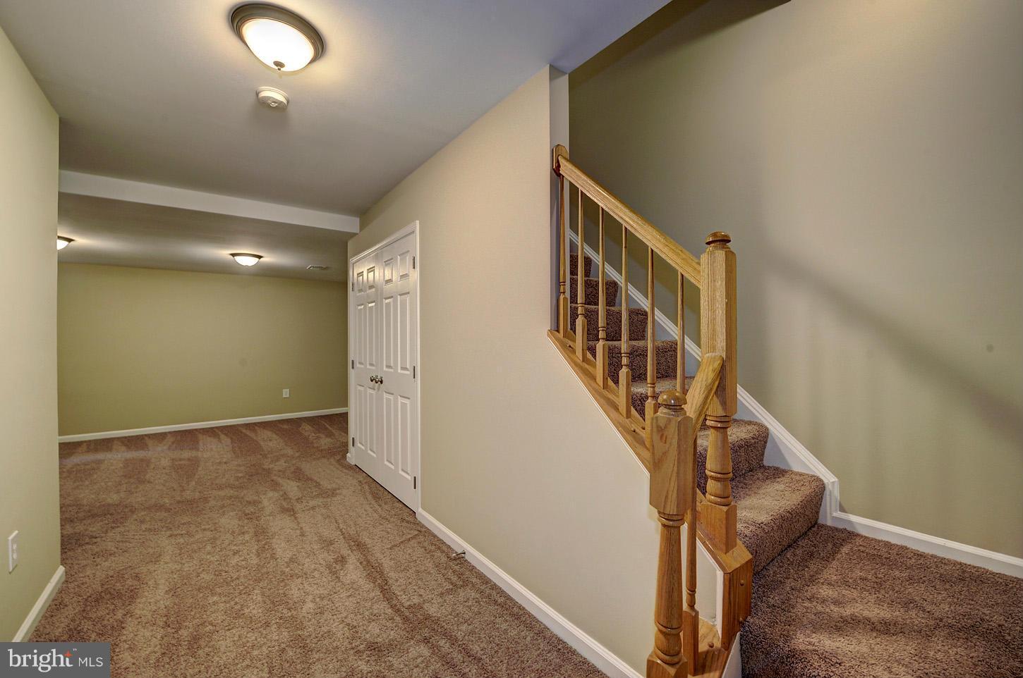 7706 Hickory Glen Way Springfield, VA 22153 - Photo 16 of 21 a view of entryway