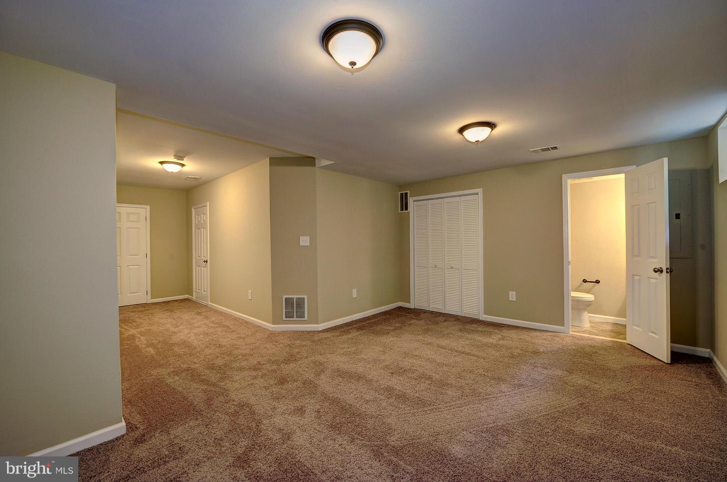 7706 Hickory Glen Way Springfield, VA 22153 - Photo 17 of 21