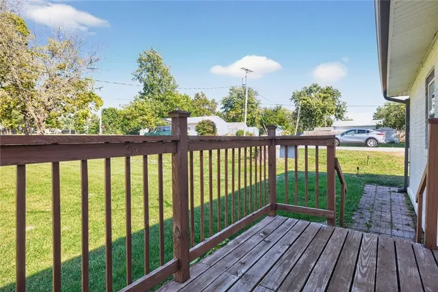 $199,000 | 701 North Cherry Street, Cameron, MO 64429