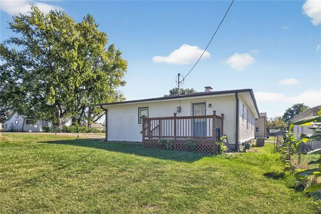 $199,000 | 701 North Cherry Street, Cameron, MO 64429