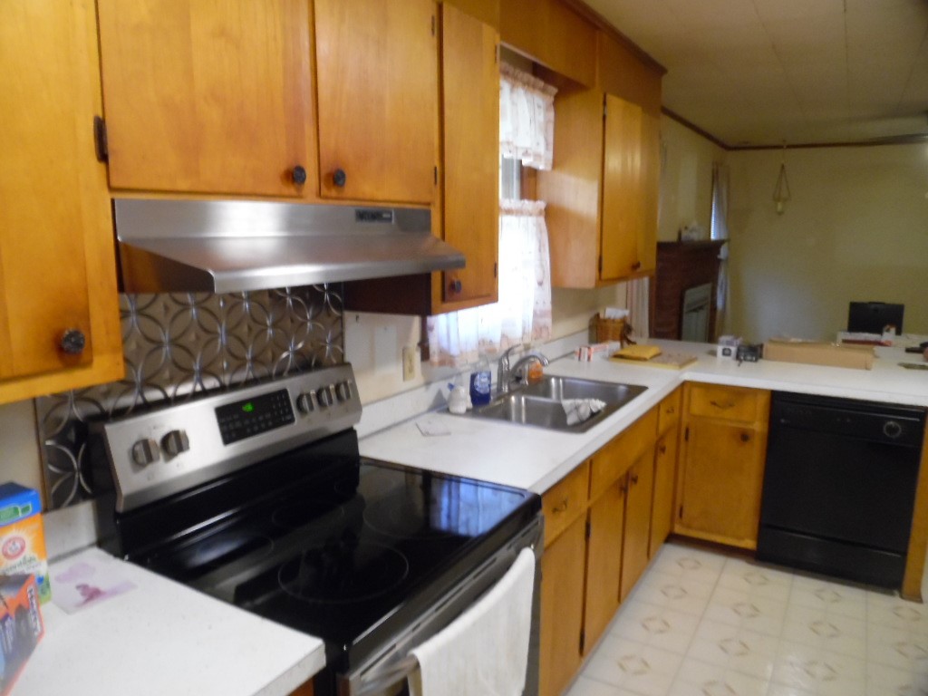 718 North Fishtrap Road Easley, SC 29640 - Photo 7 of 20