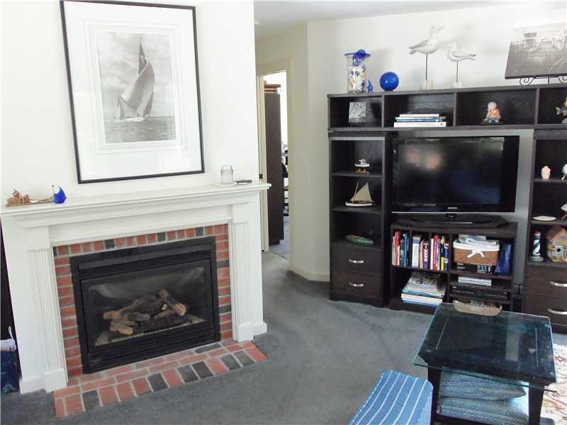 58 Bald Head Road Bath, ME 04530 - Photo 6 of 14 Living Room.